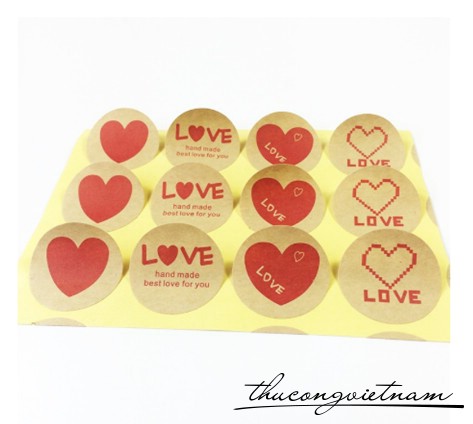 Sticker chữ love tim đỏ kraft
